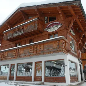Hotel Chalet Aiguille Blanche Logis, Les Gets